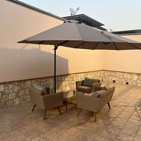 Le Cinema Bed & Breakfast Formia Bagian luar foto