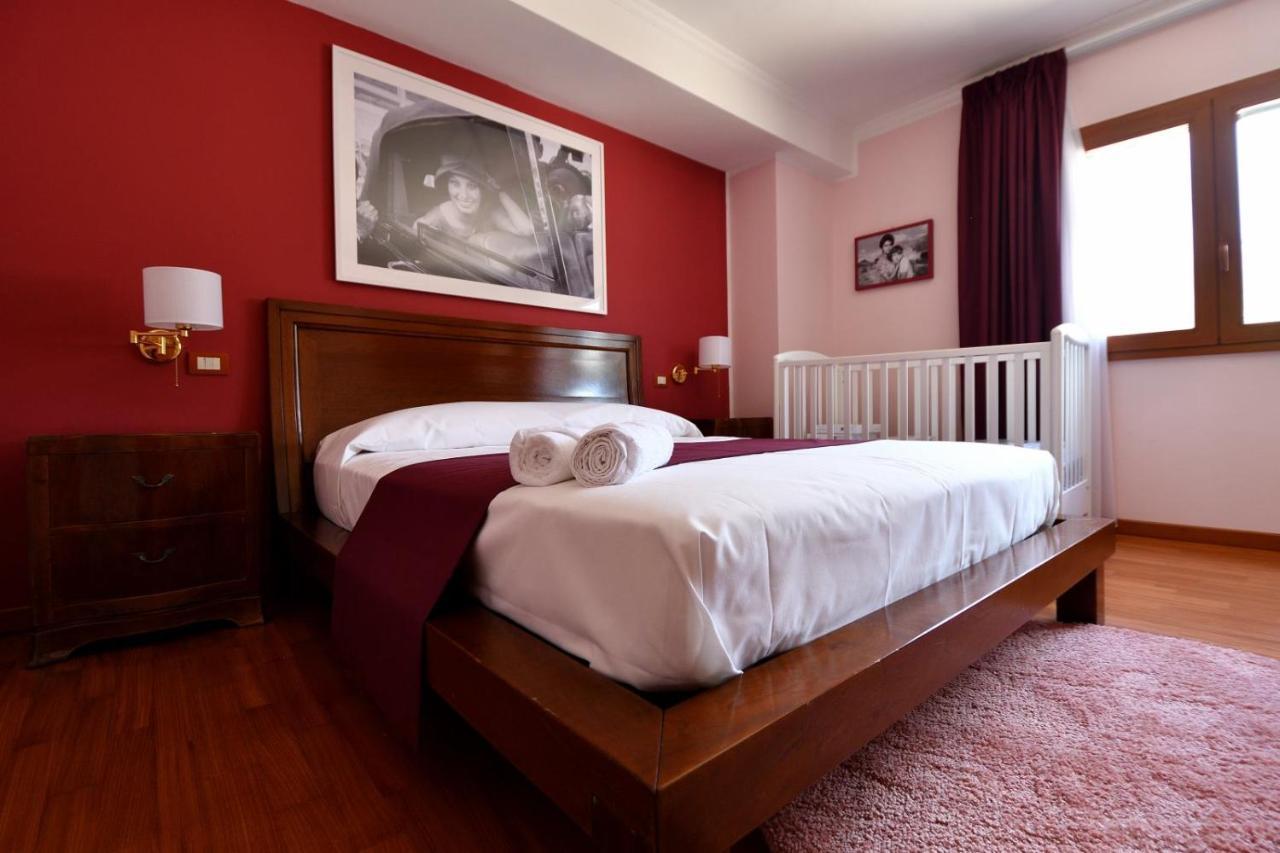 Le Cinema Bed & Breakfast Formia Bagian luar foto