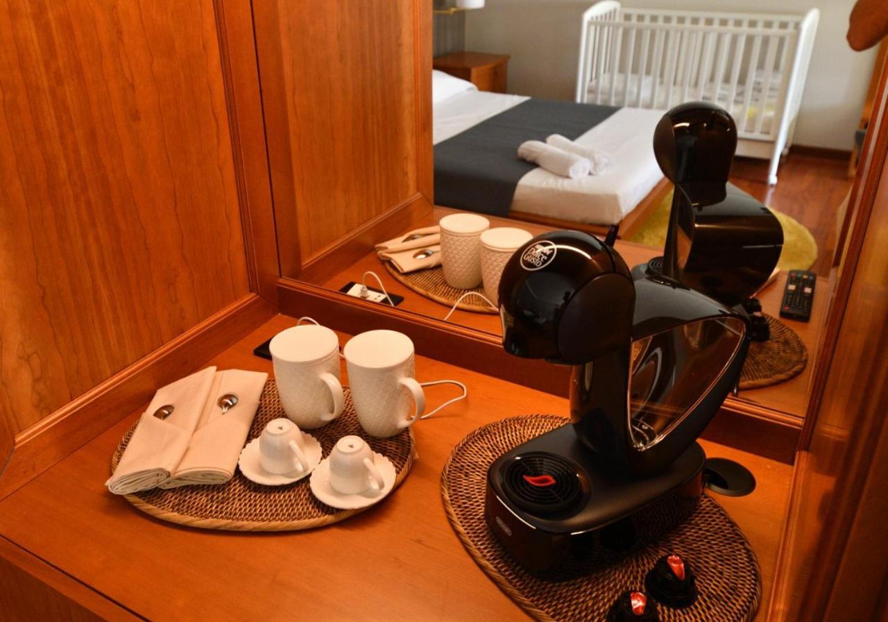 Le Cinema Bed & Breakfast Formia Bagian luar foto